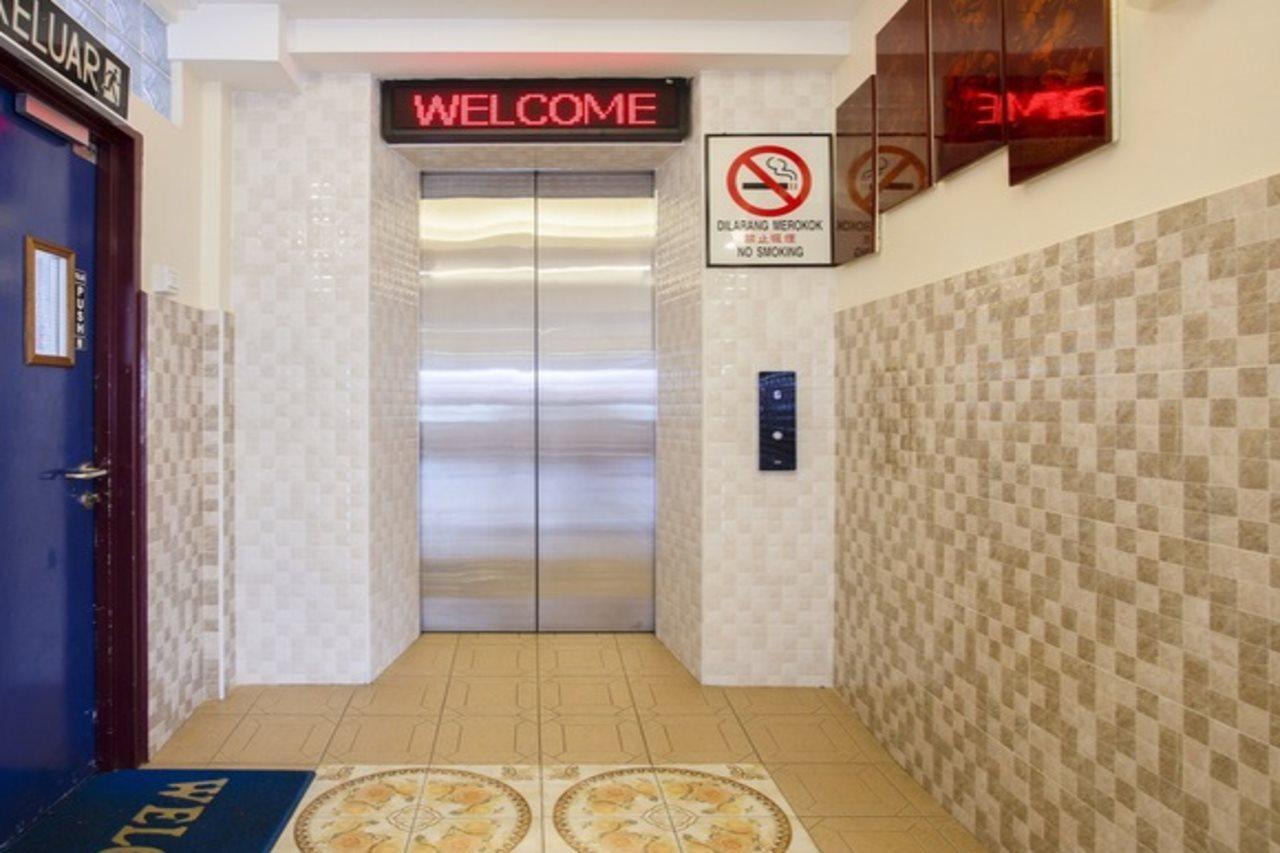 Coastal Park Hotel Malacca Eksteriør billede