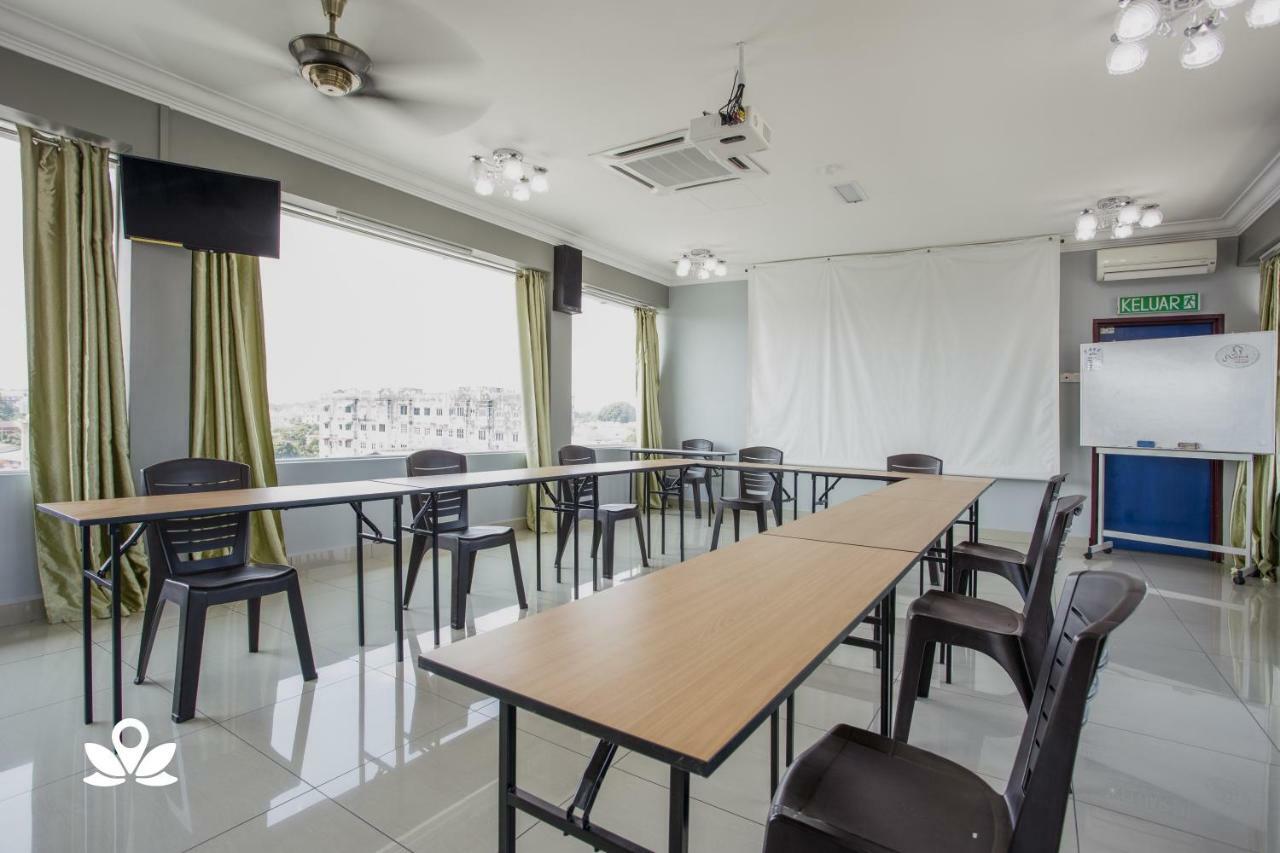 Coastal Park Hotel Malacca Eksteriør billede