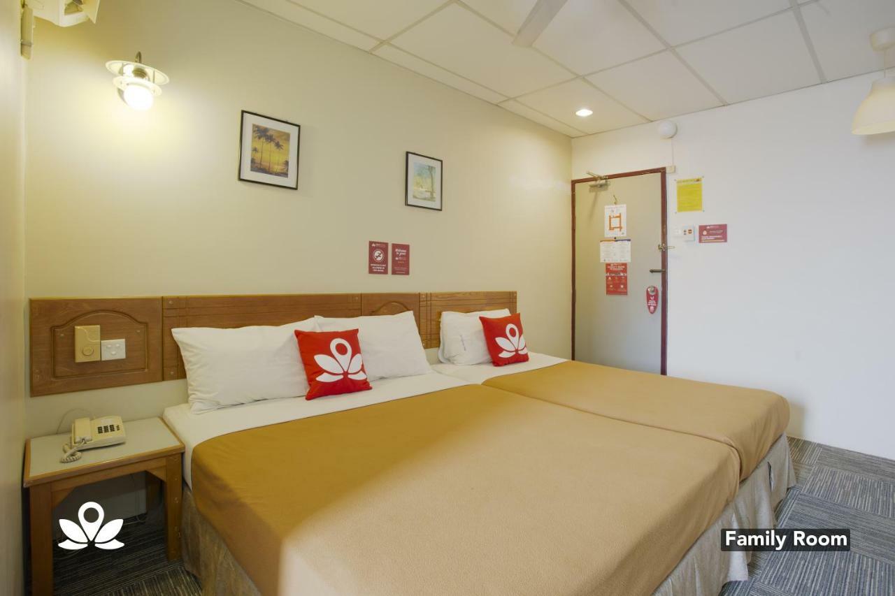 Coastal Park Hotel Malacca Eksteriør billede