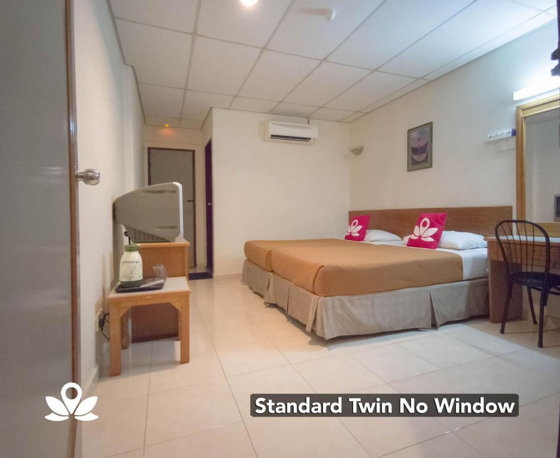 Coastal Park Hotel Malacca Eksteriør billede